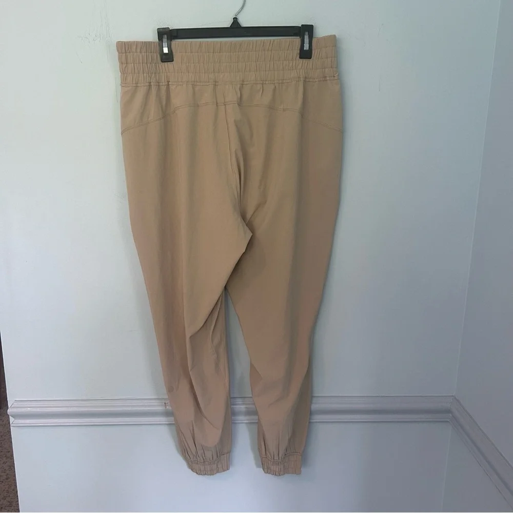 Lululemon Trench Beige Sun Setter High Rise Full Length Joggers Size 12